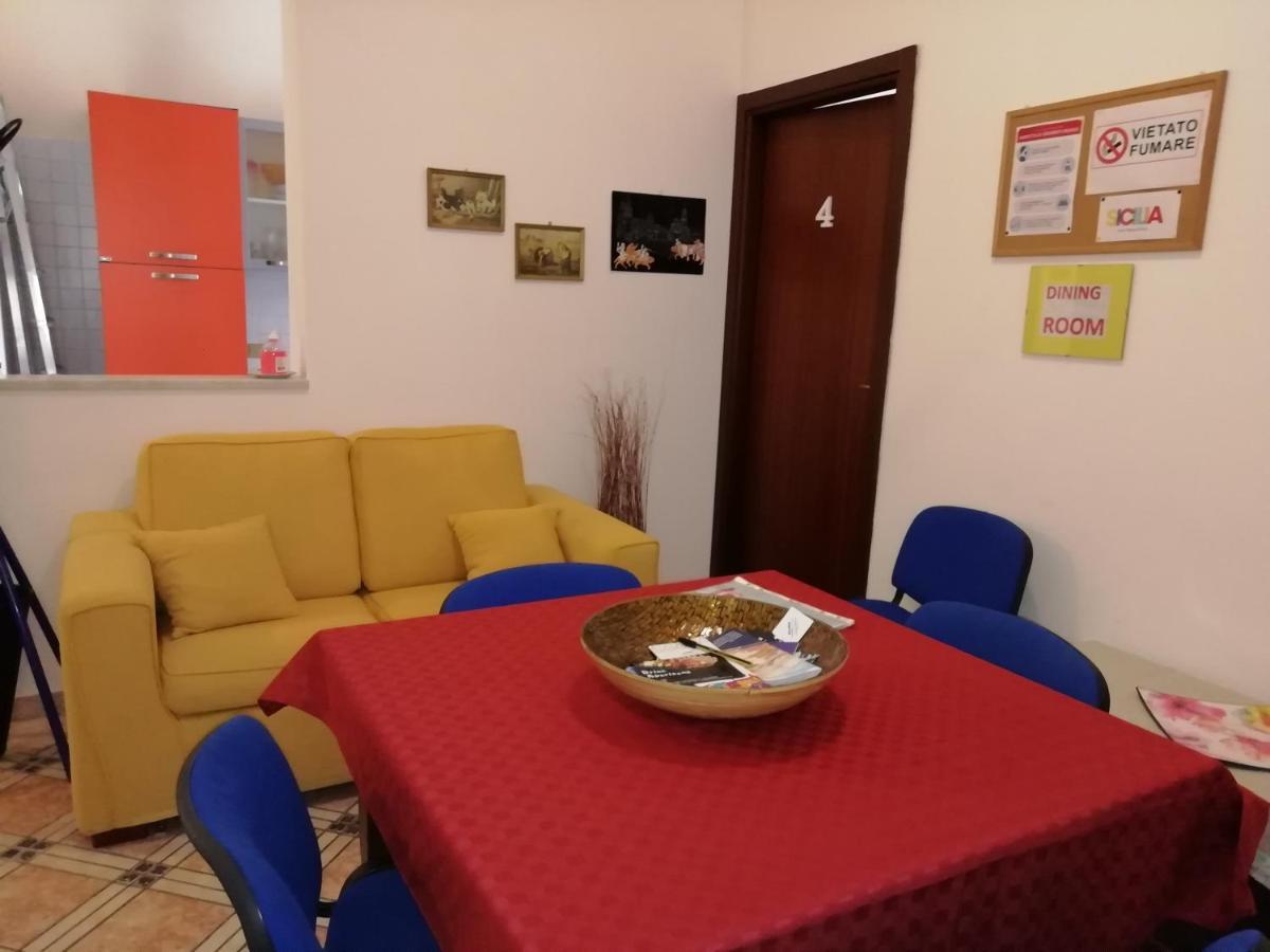 Casa Claudia Hotel Palermo Luaran gambar